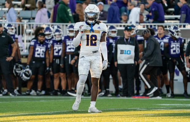 Western’s Richardson catches on quickly as ball-hawking cornerback in&nbsp;secondary