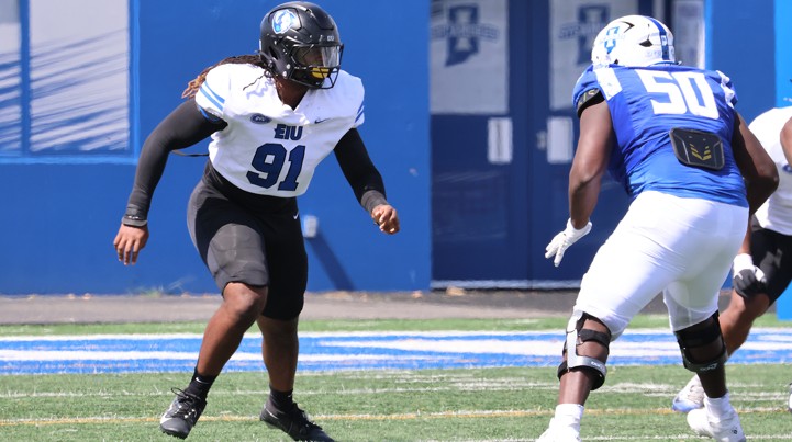 Versatile D-line newcomer Davis gaining skills, playing time for Eastern&nbsp;Illinois