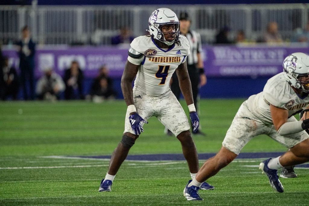 Western Illinois ‘hit a home run’ with transfer linebacker&nbsp;Washington